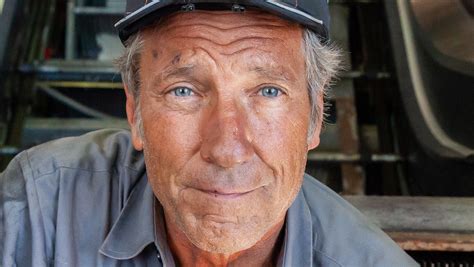 Mike rowe - Michael Gregory Rowe (born March 18, 1962): 6 is an American television host and narrator. He is known for his work on the Discovery Channel series Dirty Jobs and the series Somebody's Gotta Do It originally developed for CNN .